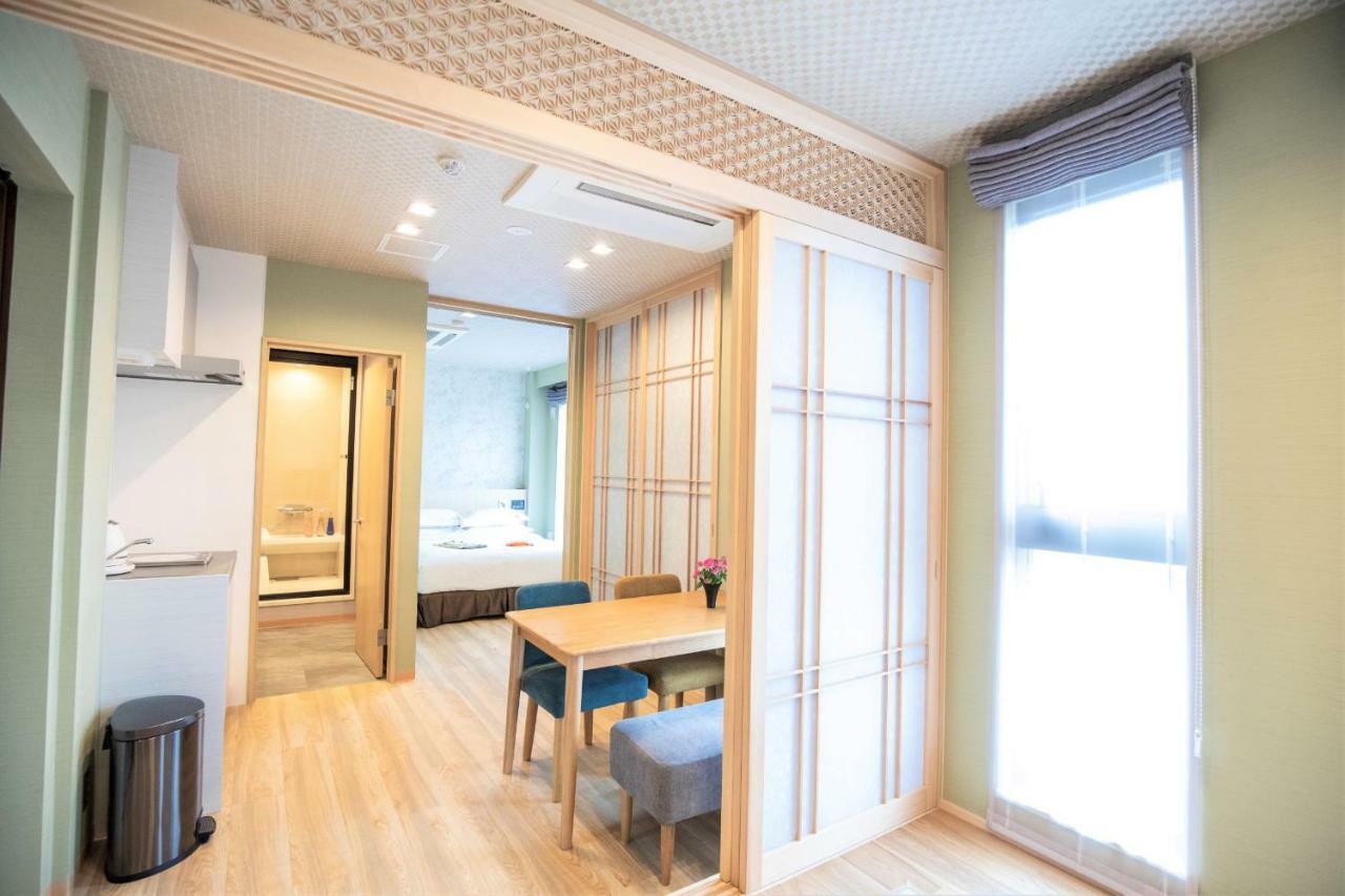 Apartahotel Sola 3*
