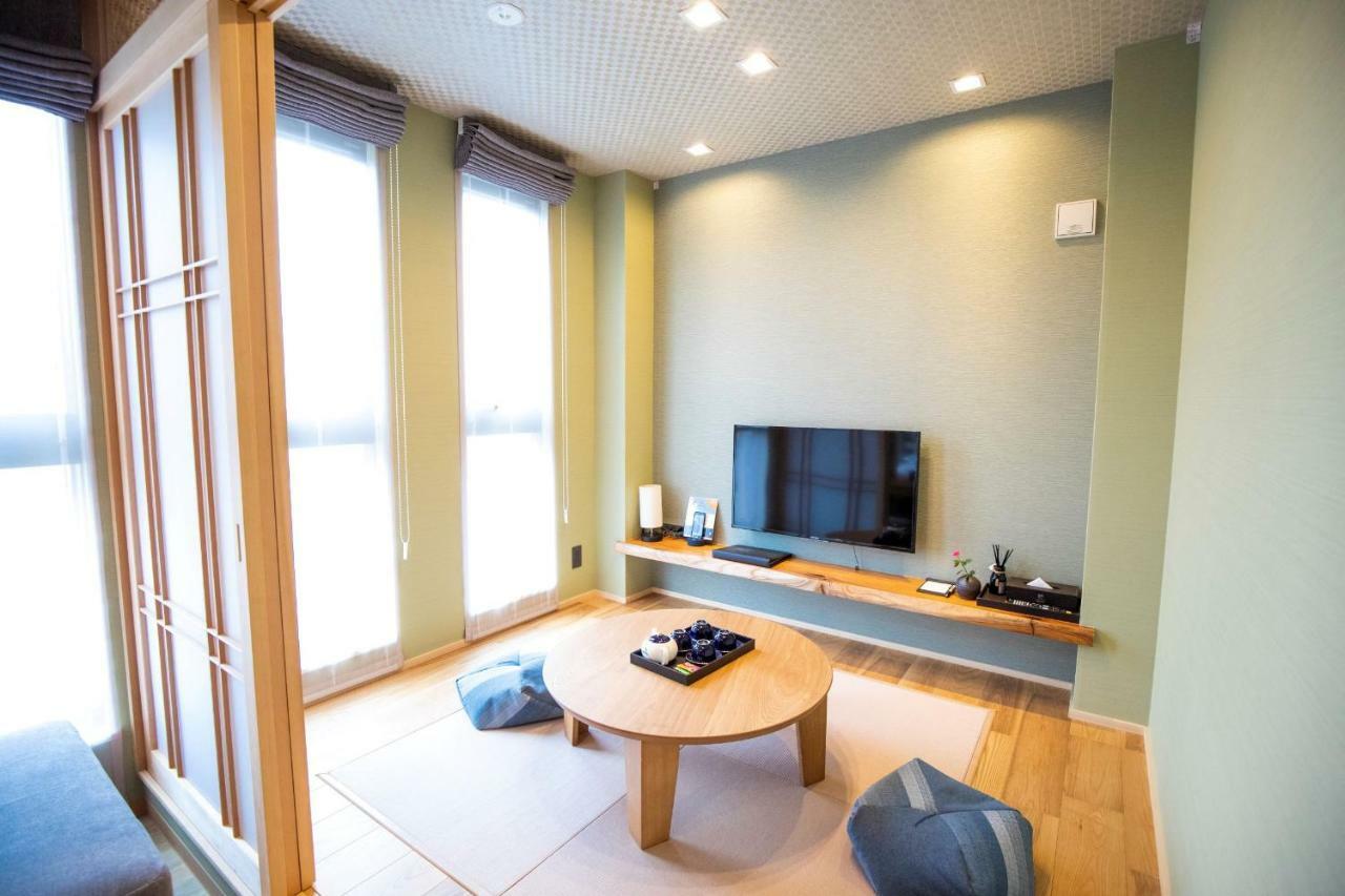Apartahotel Sola 3*